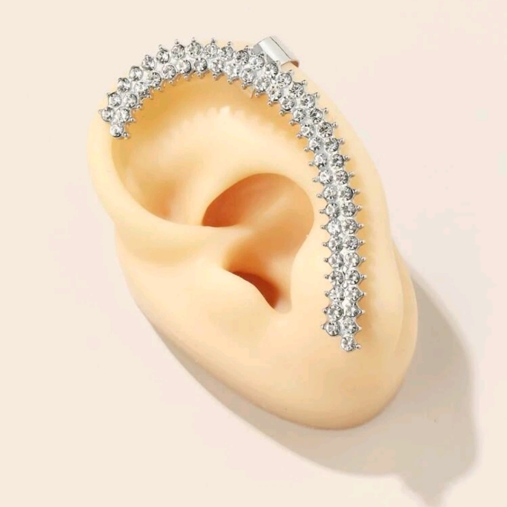 Eyecuffs earrings  1 pc